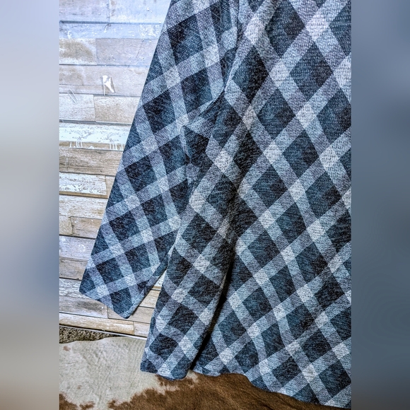 Lane Bryant Plaid Cowl Neck With Metallic Thread Tunic - Picture 15 of 16